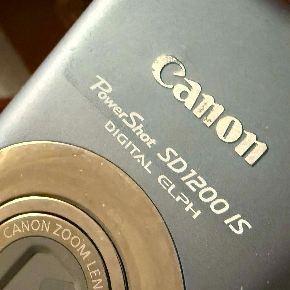 canon powershot sd1200 is digital elph